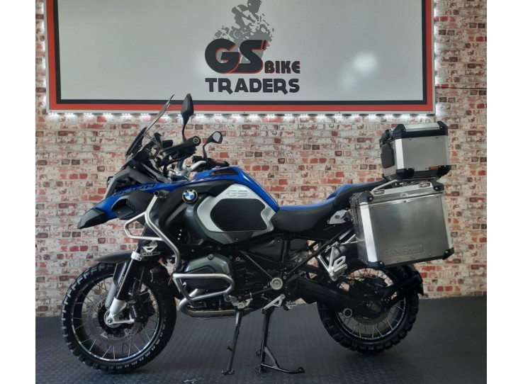 GSA 1200 2015 Top box and panniers