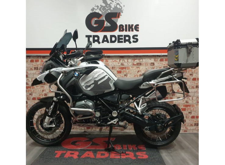 GSA 1200 2016 , ONLY 11800 km, Top box and tank bag