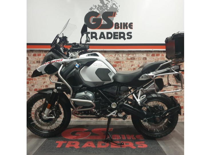 GSA 1200, 2018, ONLY 19000km, Top box  !!!!