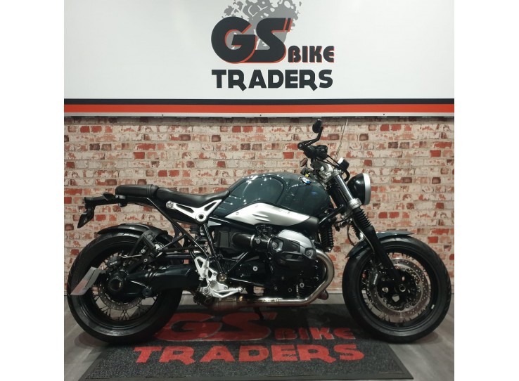 MANAGER SPECIAL....BMW R9T, STUNNING IN GREY,  ONLY 9414 km !!!