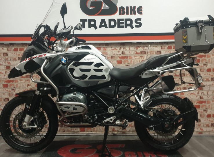JUST ARRIVED - 2016 BMW GSA 1200, White, GEAR SHIFT ASSIST,  Top box ect , ONLY 35000km !!!