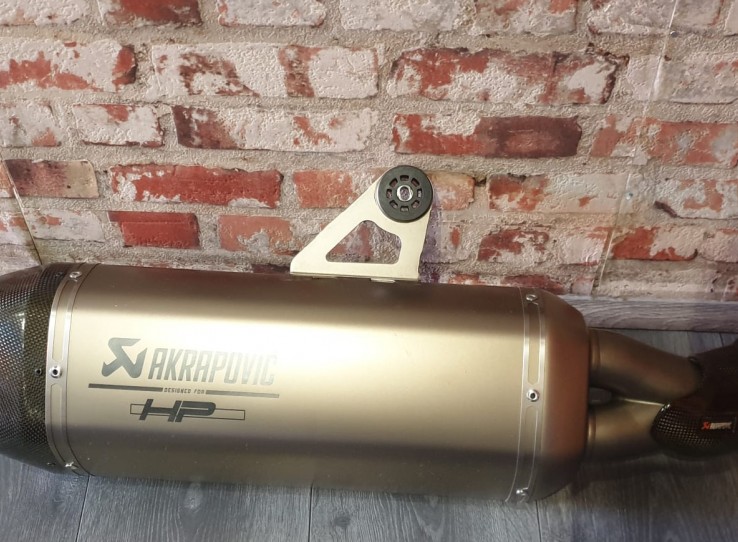 AKRAPOVIC SLIP ON EXHAUST FOR GS / GSA 1200 LC 2013 TILL 2019