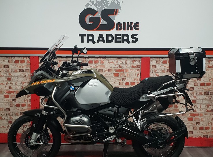 2015 BMW GSA 1200, KALAMATA WITH ONLY 27800km and top box