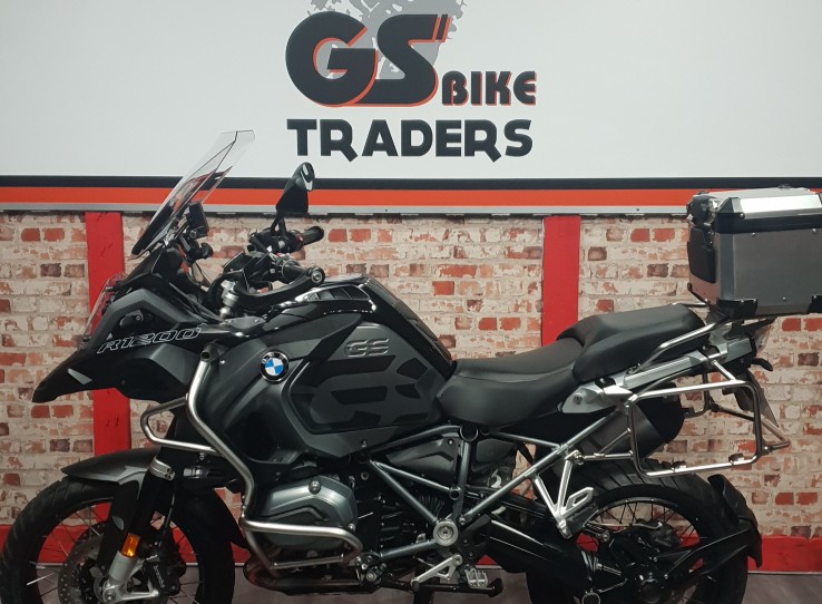 - 2018 BMW GSA 1200 TRIPLE BLACK EDITION, 1 OWNER BIKE, ONLY 9885km, BMW Top box