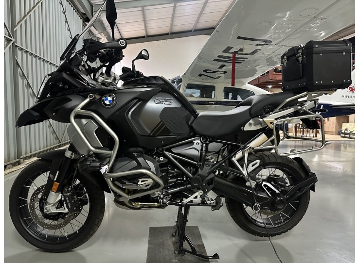 ARRIVING SOON  - 2022 BMW GSA 1250 , TRIPLE BLACK EDITION,  ONLY 12900 km, 1 OWNER BIKE, BMW Top box