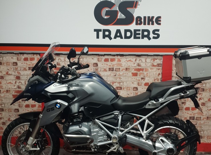 2016 BMW GS 1200, ONLY 11969 km, 1 OWNER BIKE  !!, Top box