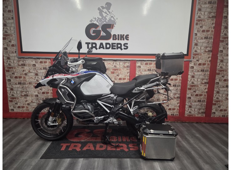 ARRIVING  SOON  !! - 2021 BMW GSA 1250, MU MODEL, ONLY 3200km, 1 OWNER BIKE,  Top box and panniers