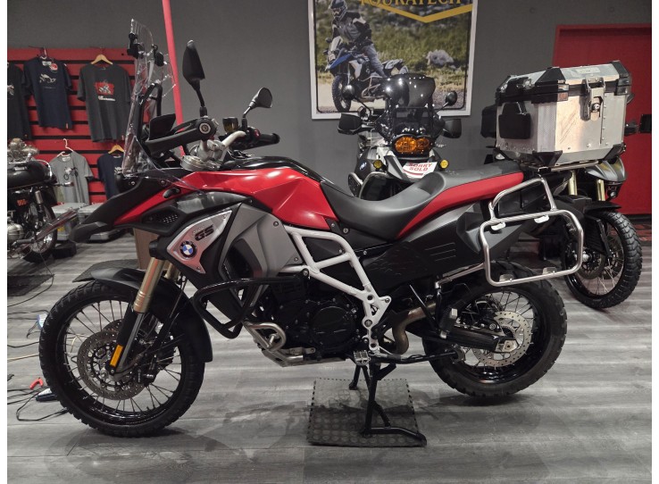 - 2016 ( 2017 SPEC ) BMW GSA 800, ONLY 16400km, with  Top box