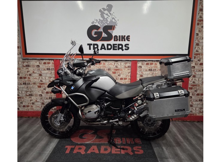 - 2010 BMW GSA 1200 AIRCOOLED DOHC, 5600km, Top box and panniers
